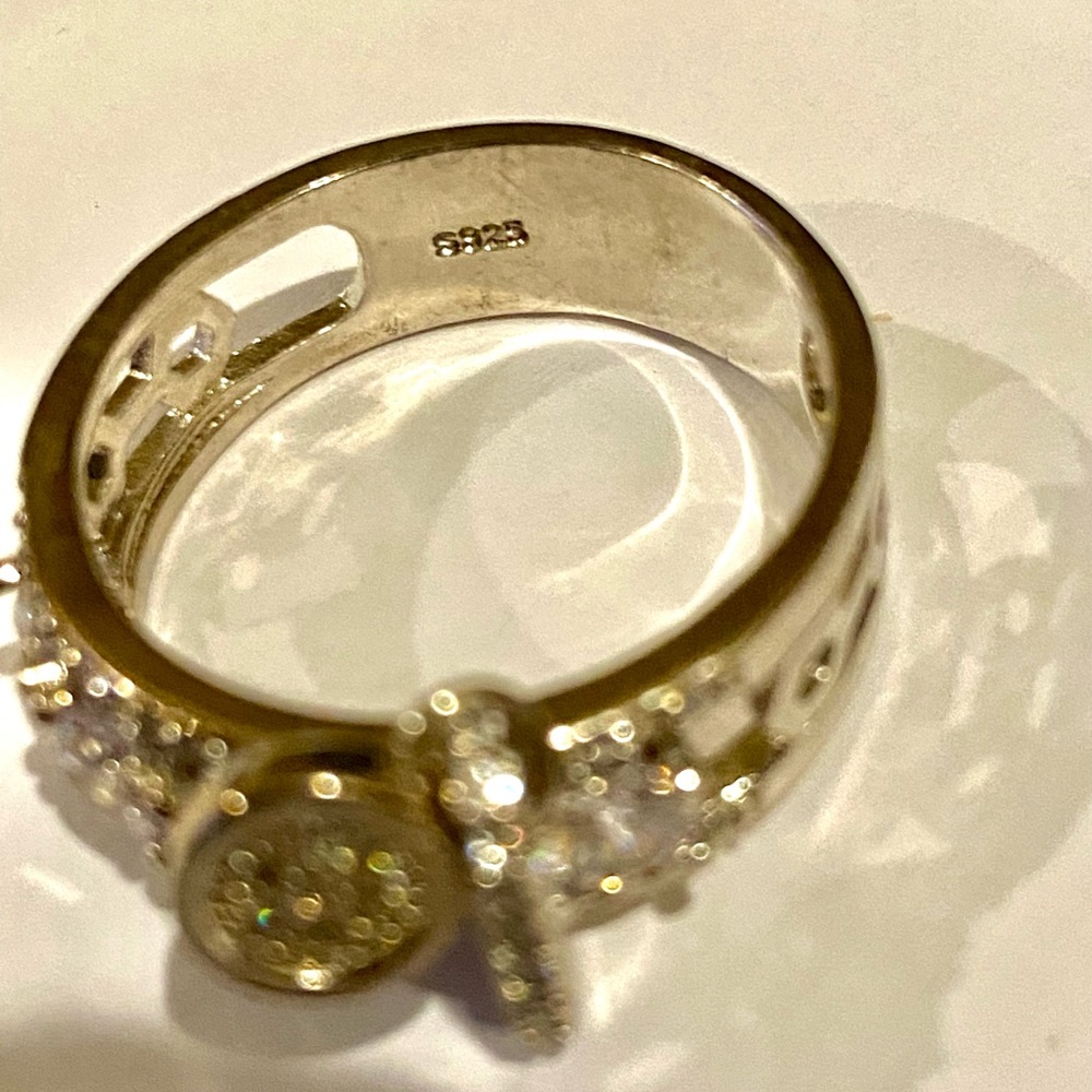 Silver ring size 8.75 - Picture 8 of 8